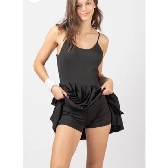 New In Pleated Cami Dress in Black Size Medium - Picture 6 of 9